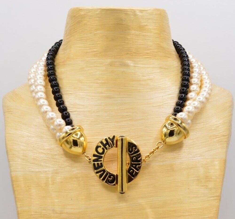 Givenchy Vintage Logo Collar Necklace Paris Toggle Pearl Black White Chunky BinG